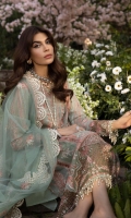 sana-safinaz-luxury-lawn-2022-58